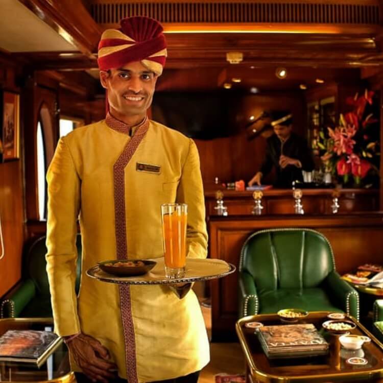MaharajasExpress-intro_p5ulir