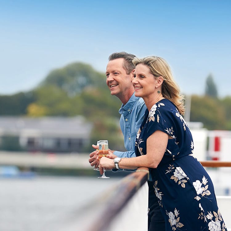 APT_Travelmarvel_GenericIntro