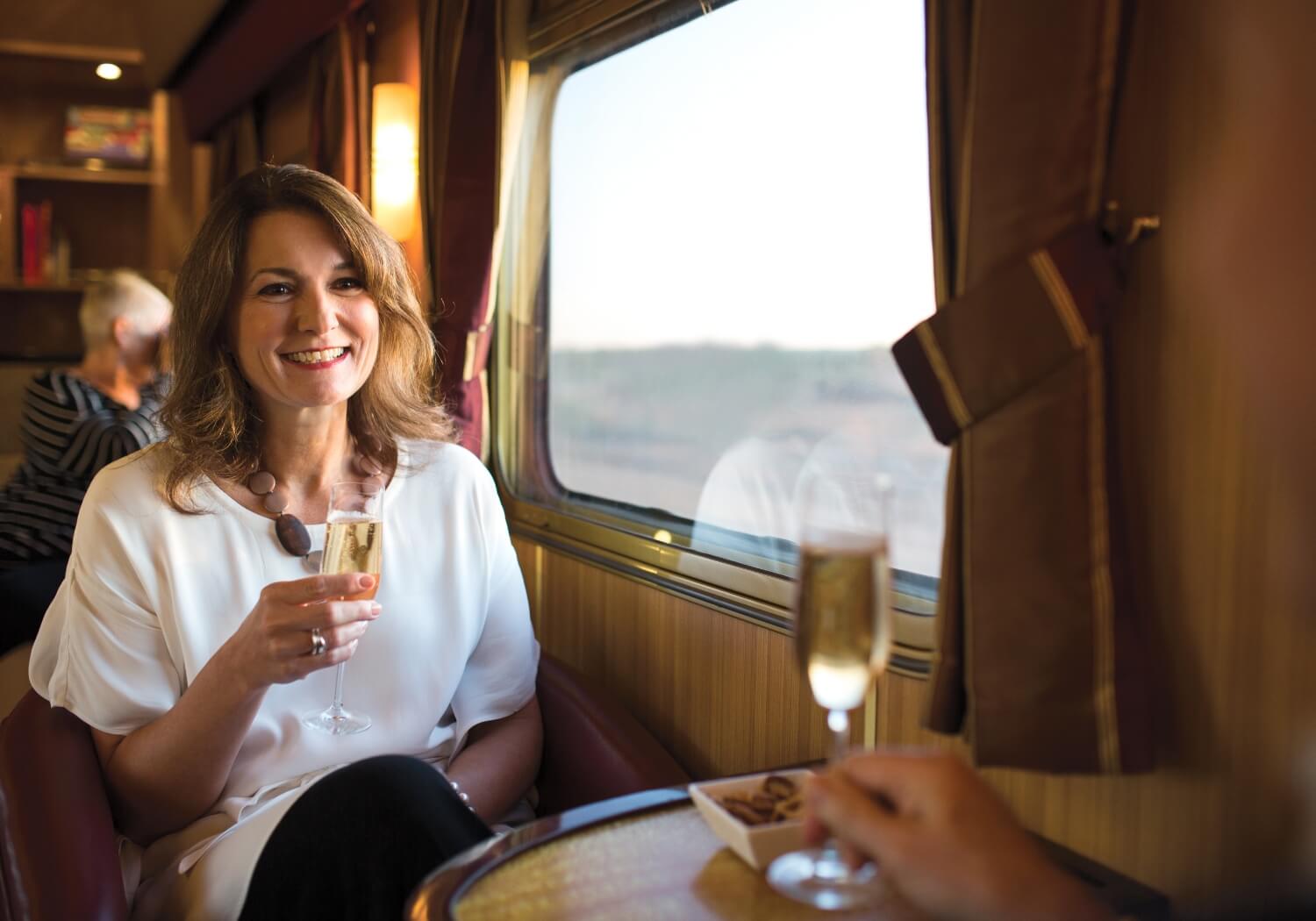 Indian-Pacific-Gold-5_hiyi4r