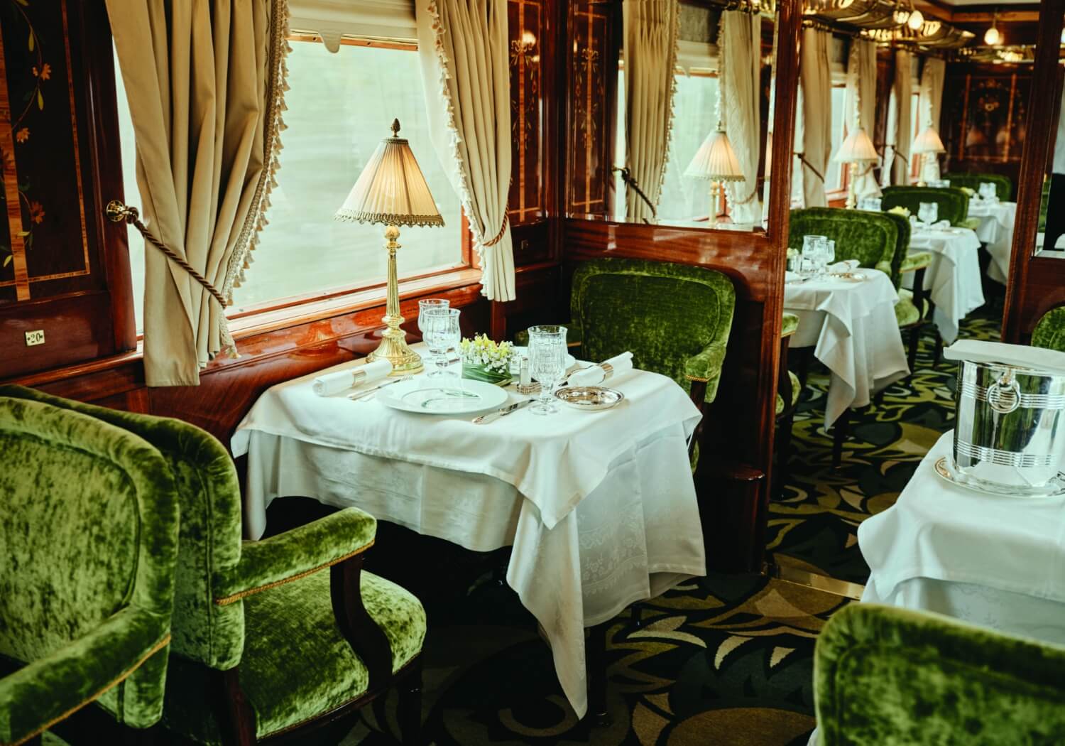 Venice_Simplon-Orient-Express-carriages_-_4_c8ts0p