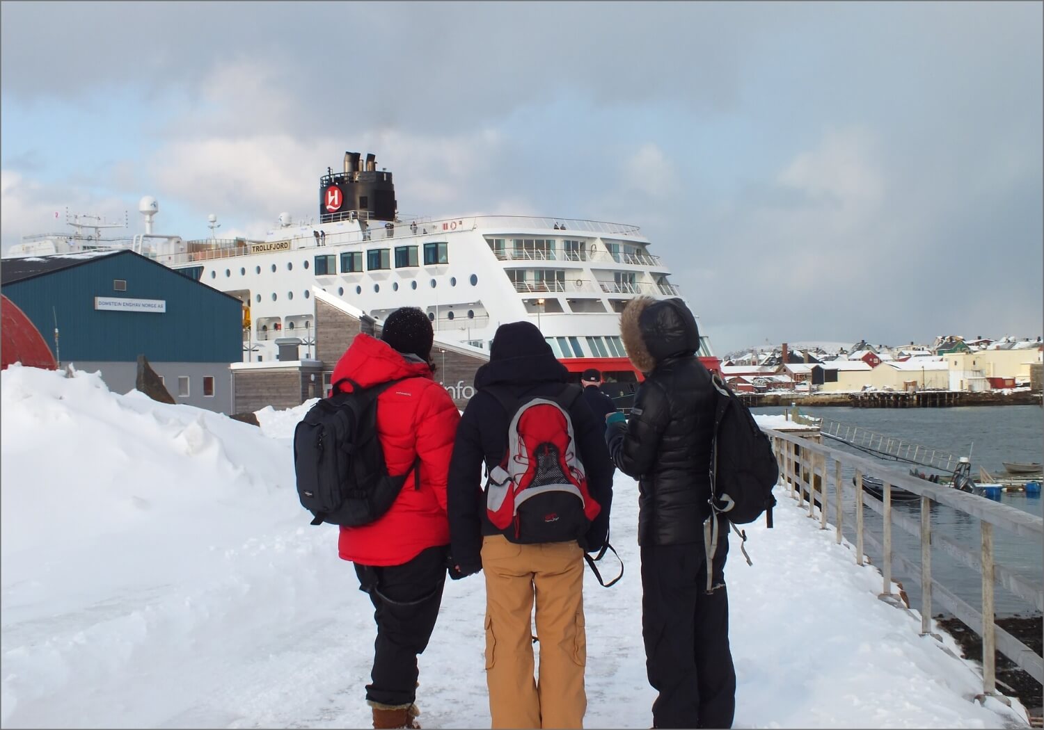 Hurtigruten-MS-Trollfjord-entertainment_2_t4cd4m