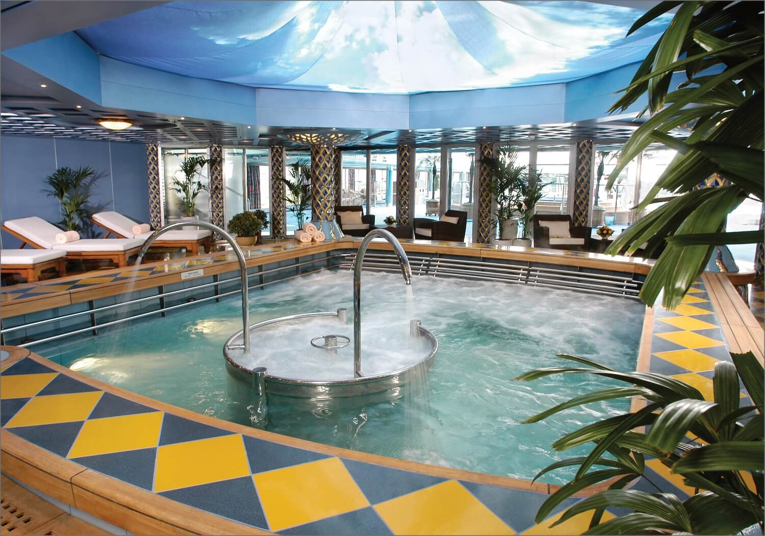 Holland-America-Oosterdam-facilities_1_iqouyu
