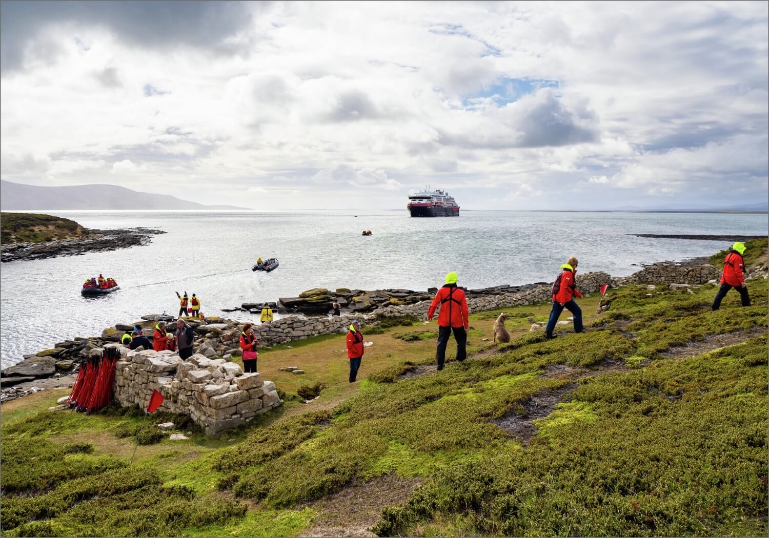 Hurtigruten-MS-Nordnorge-entertainment_2_bxmjzy