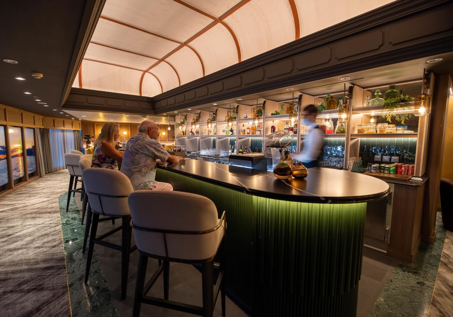 Azamara-Pursuit-food-drink-3_d20l3i